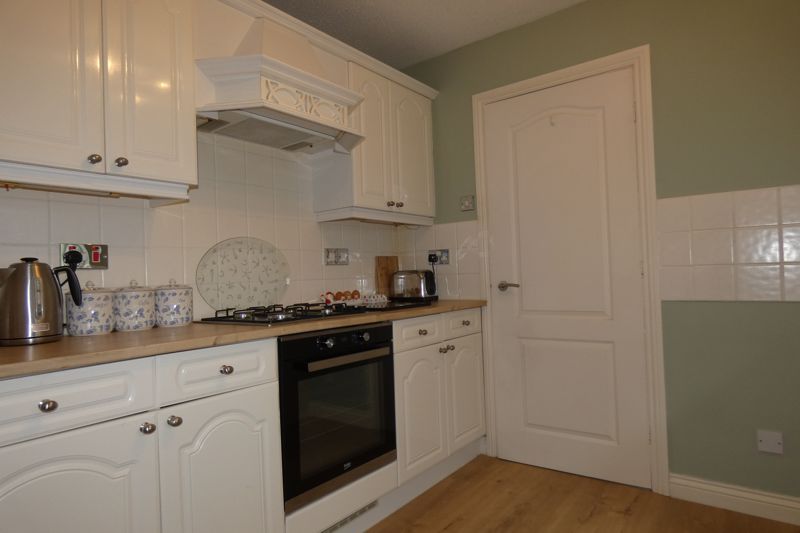 Kitchen- click for photo gallery